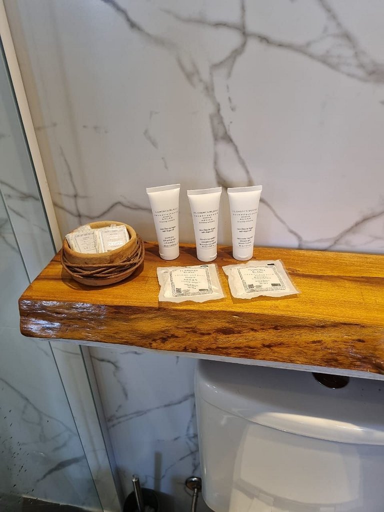 Suíte Itaimbezinho – Cabana com Hidro e Lareira