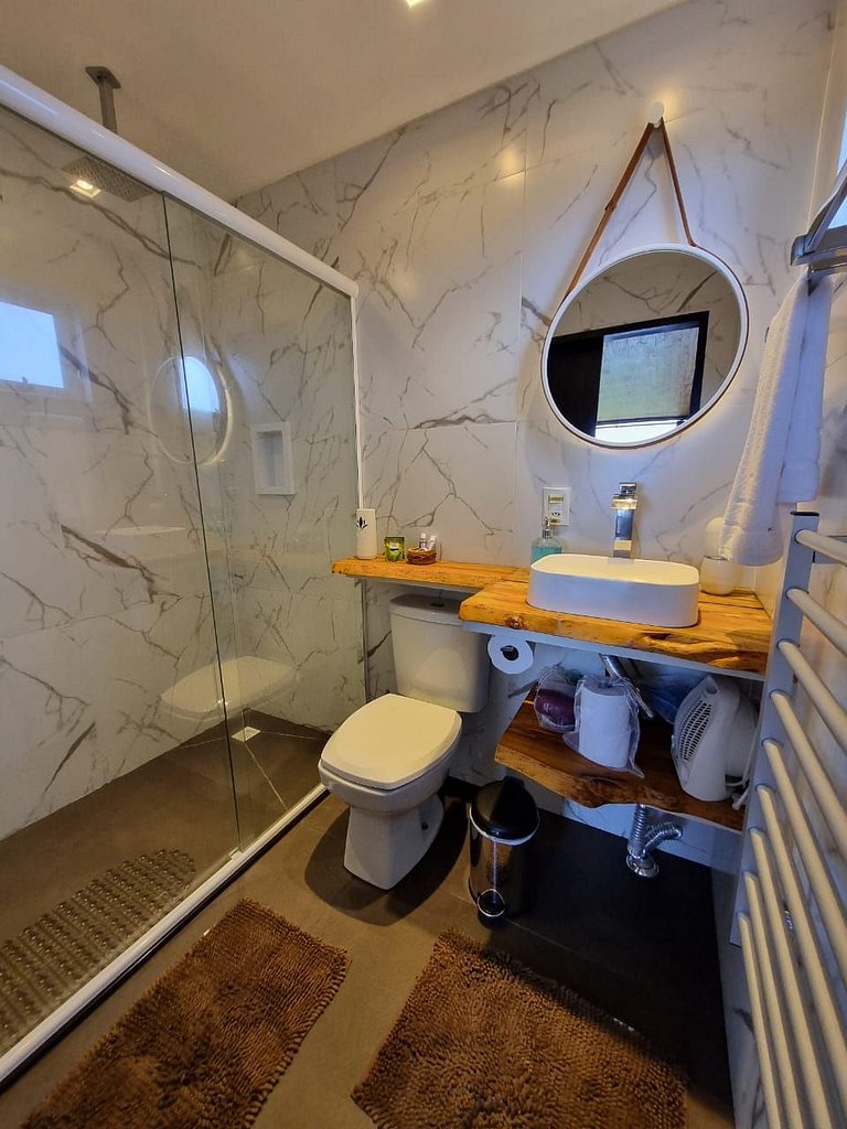 Suíte Itaimbezinho – Cabana com Hidro e Lareira